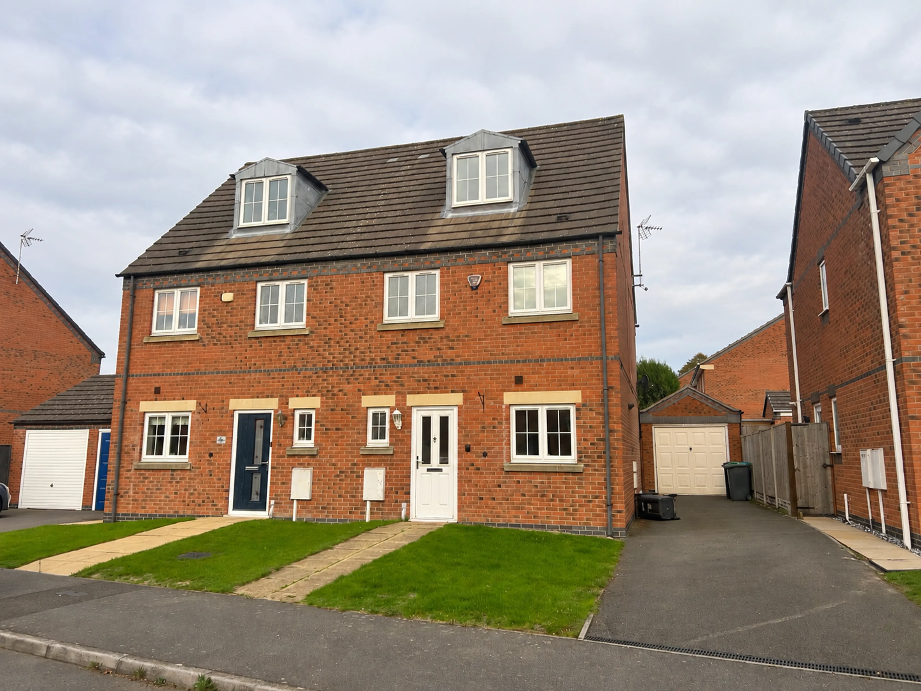 Property photo 0