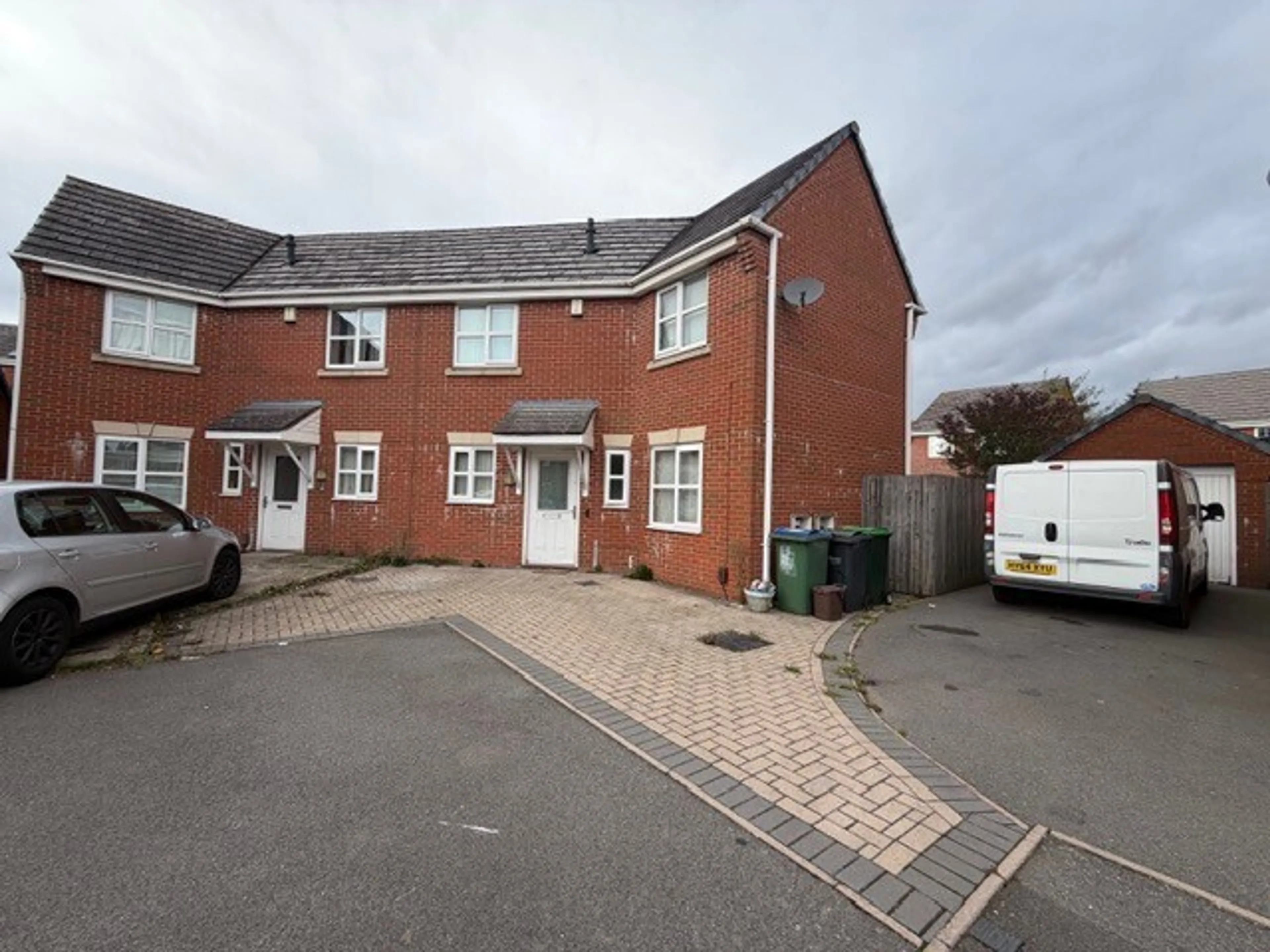 Property photo 0
