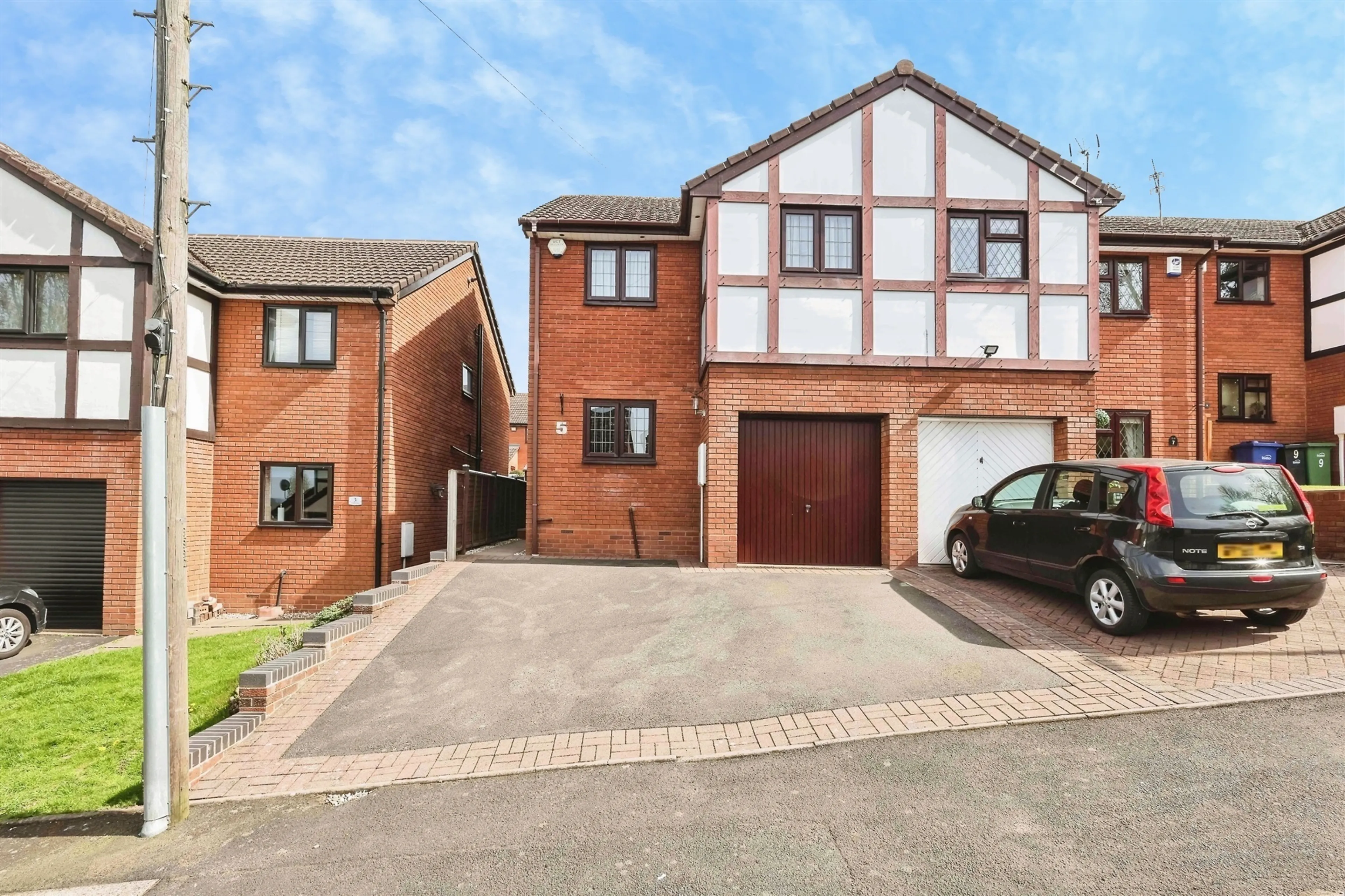 Property photo 0