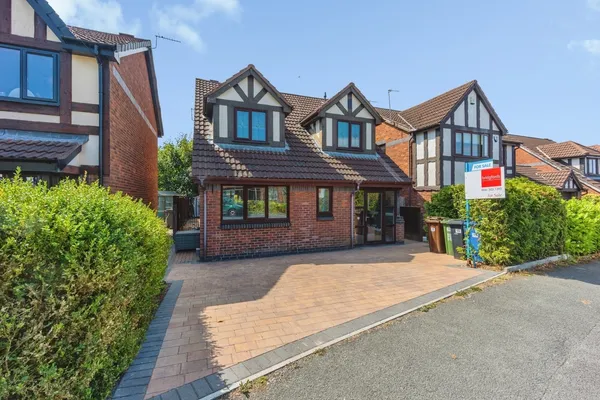 Rowanswood Drive, Hyde, Greater Manch...