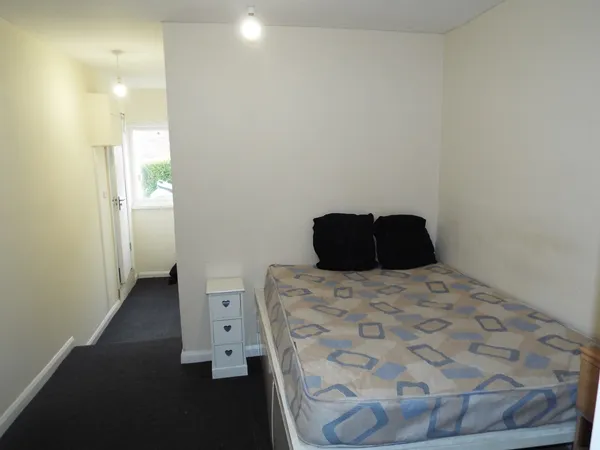 Cardy Close, Redditch