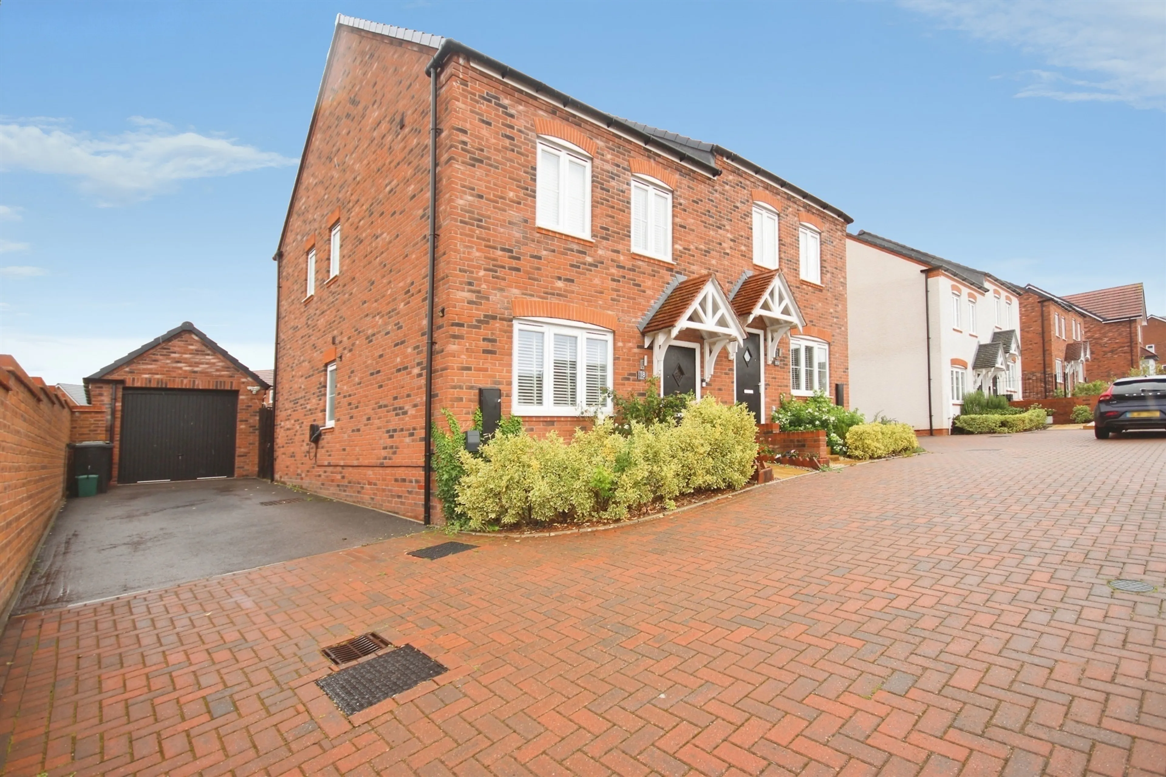 Property photo 0