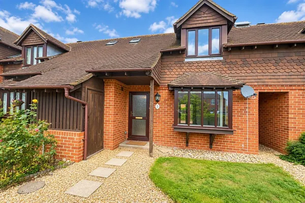 Shapton Close, Holbury