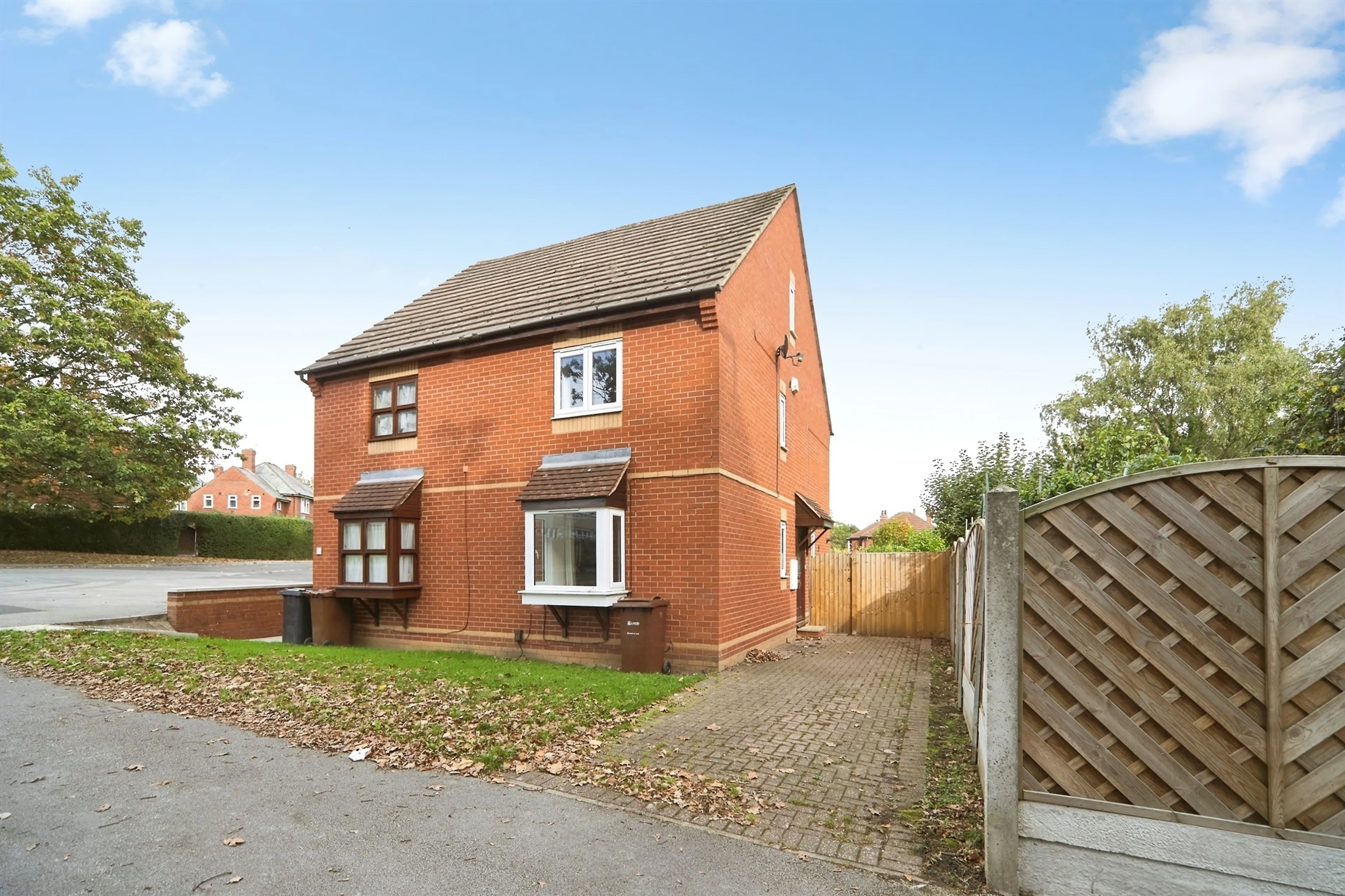 Property at Lea Farm Road, Leeds