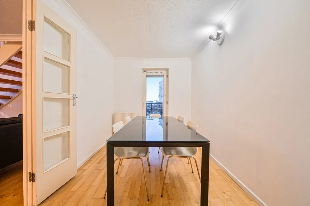 Queen of Denmark Court, Rotherhithe, SE16 photo 3