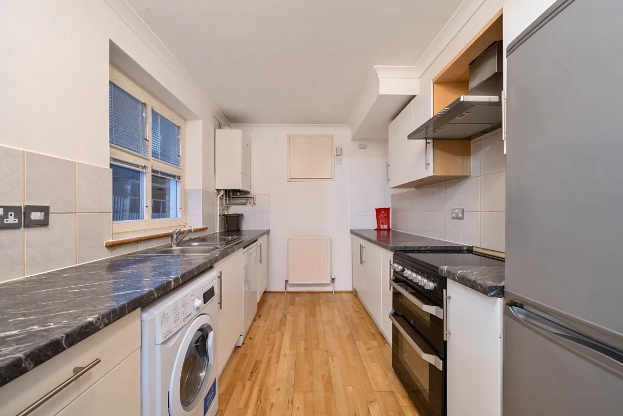 Queen of Denmark Court, Rotherhithe, SE16 photo 5