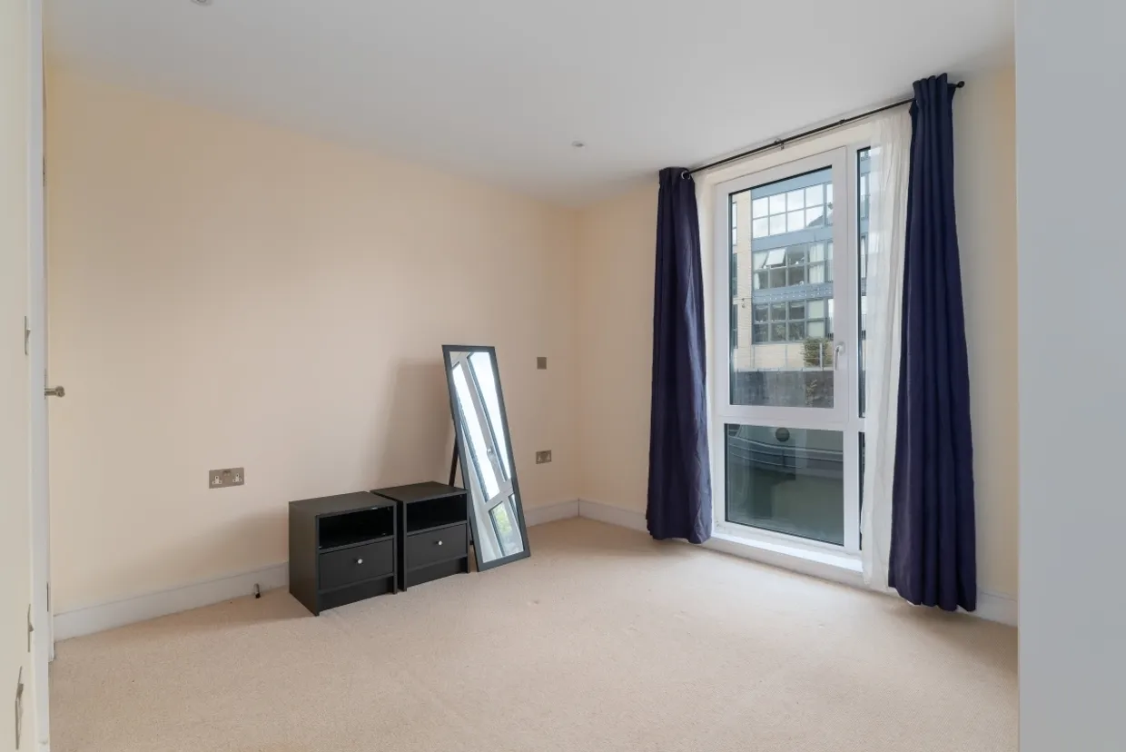 St. Annes Street, E14 photo 10