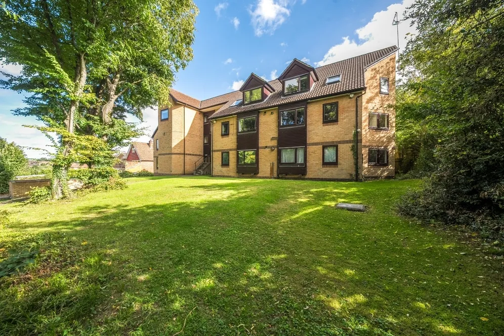 St. James Court Clarendon Road AL5 photo 3