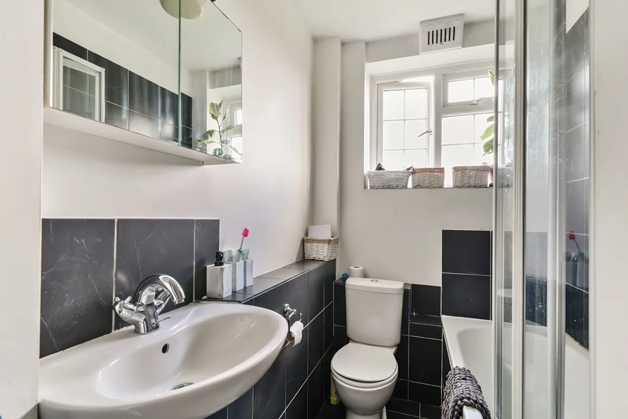Acol Road London NW6 photo 6