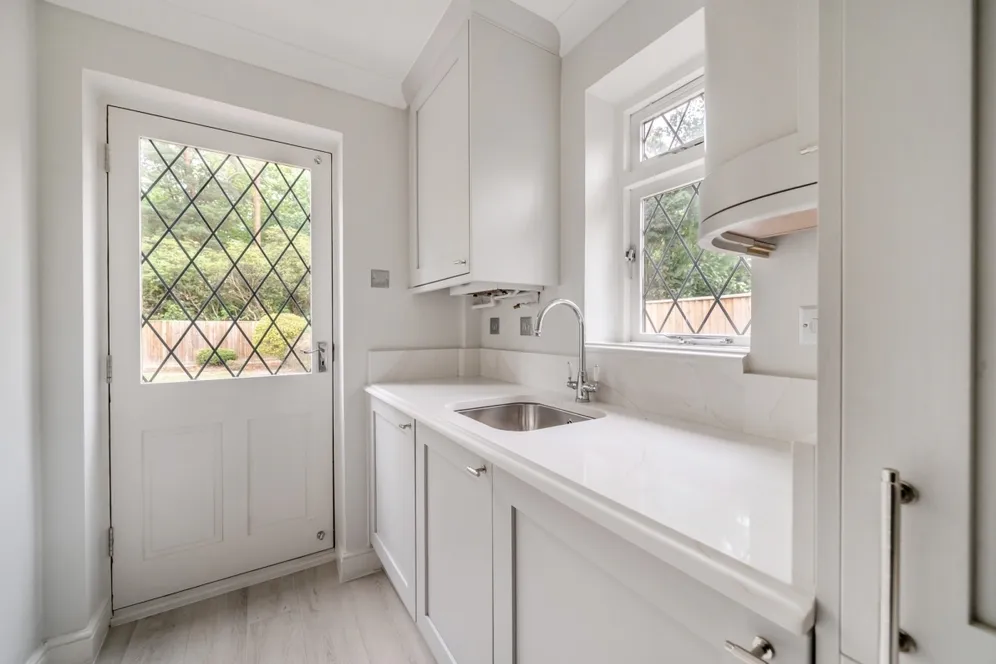 Oakdene, Sunningdale SL5 photo 8