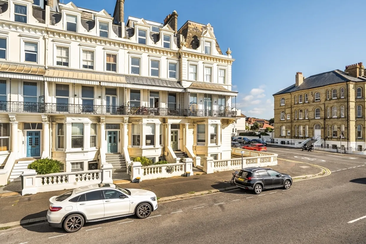 Kingsway Hove BN3 photo 3