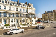 Kingsway Hove BN3 photo 3