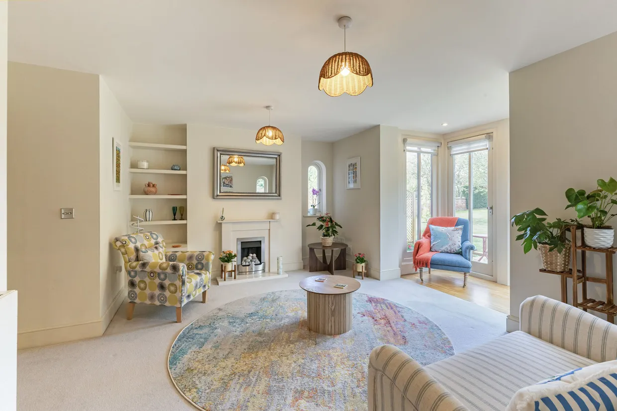 Sequoia Mews, Stratford-Upon-Avon, CV37 photo 2