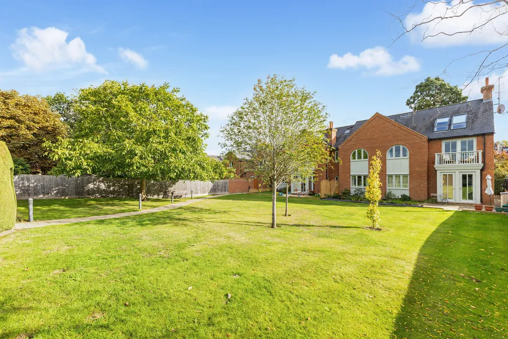 Sequoia Mews, Stratford-Upon-Avon, CV37 photo 9