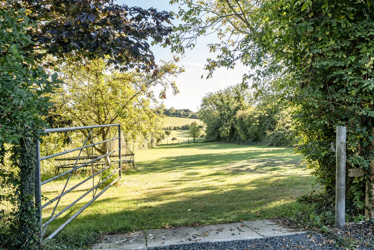 Longwood Road, Owslebury, SO21 photo 9