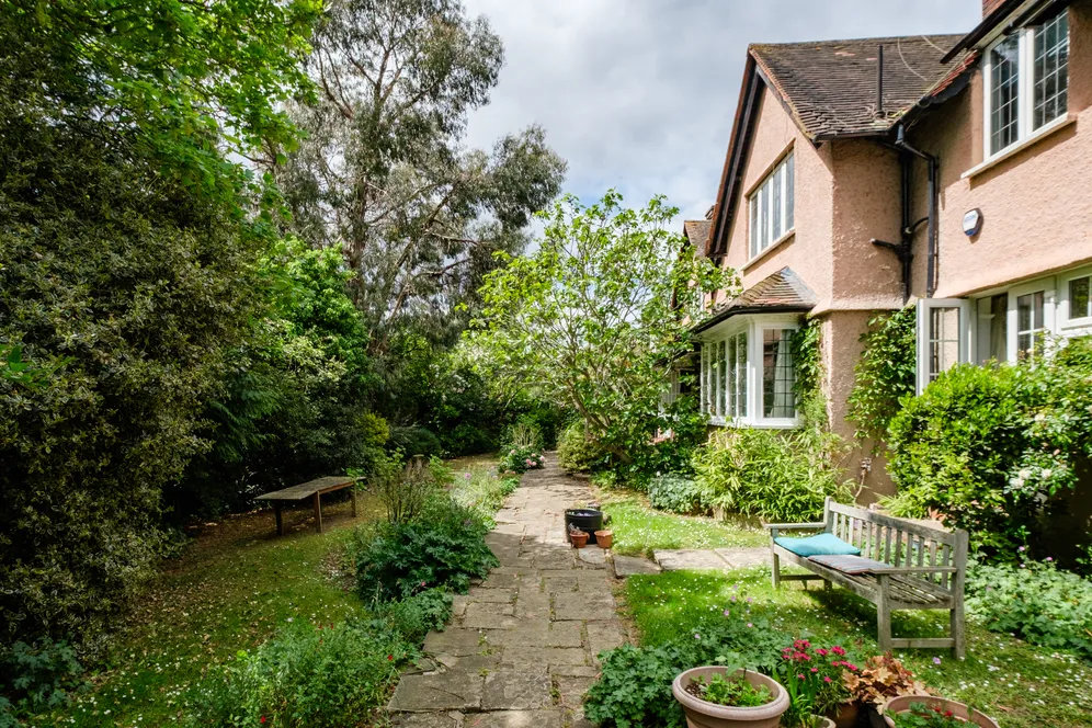 Lauradale Road, London, N2 photo 25