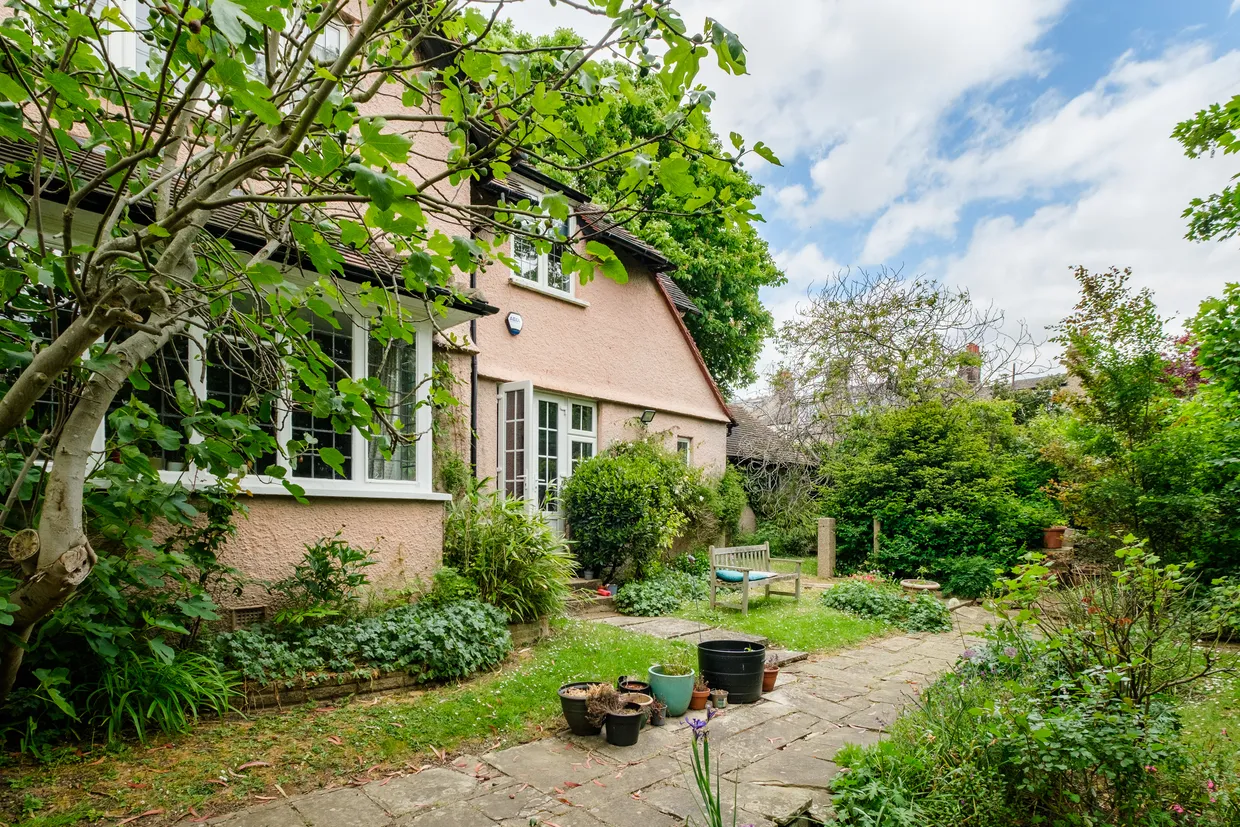 Lauradale Road, London, N2 photo 33