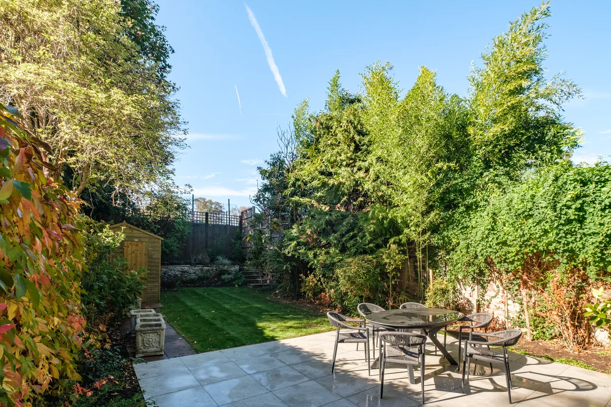 Coolhurst Road, London, N8 photo 23