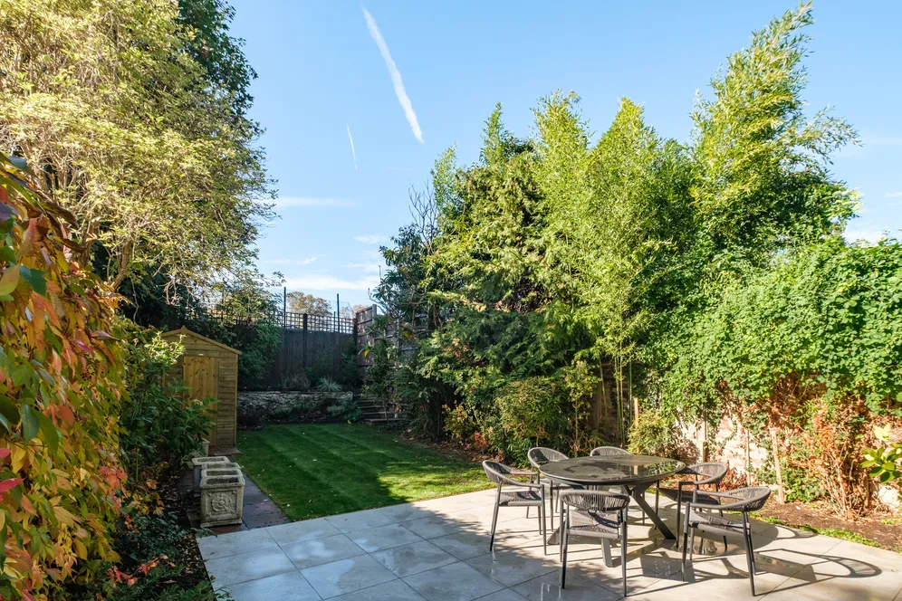Coolhurst Road, London, N8 photo 23