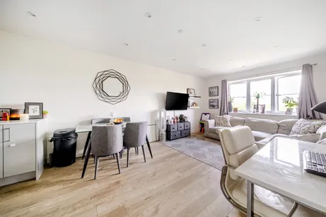 Ceres Crescent, Epsom, KT17