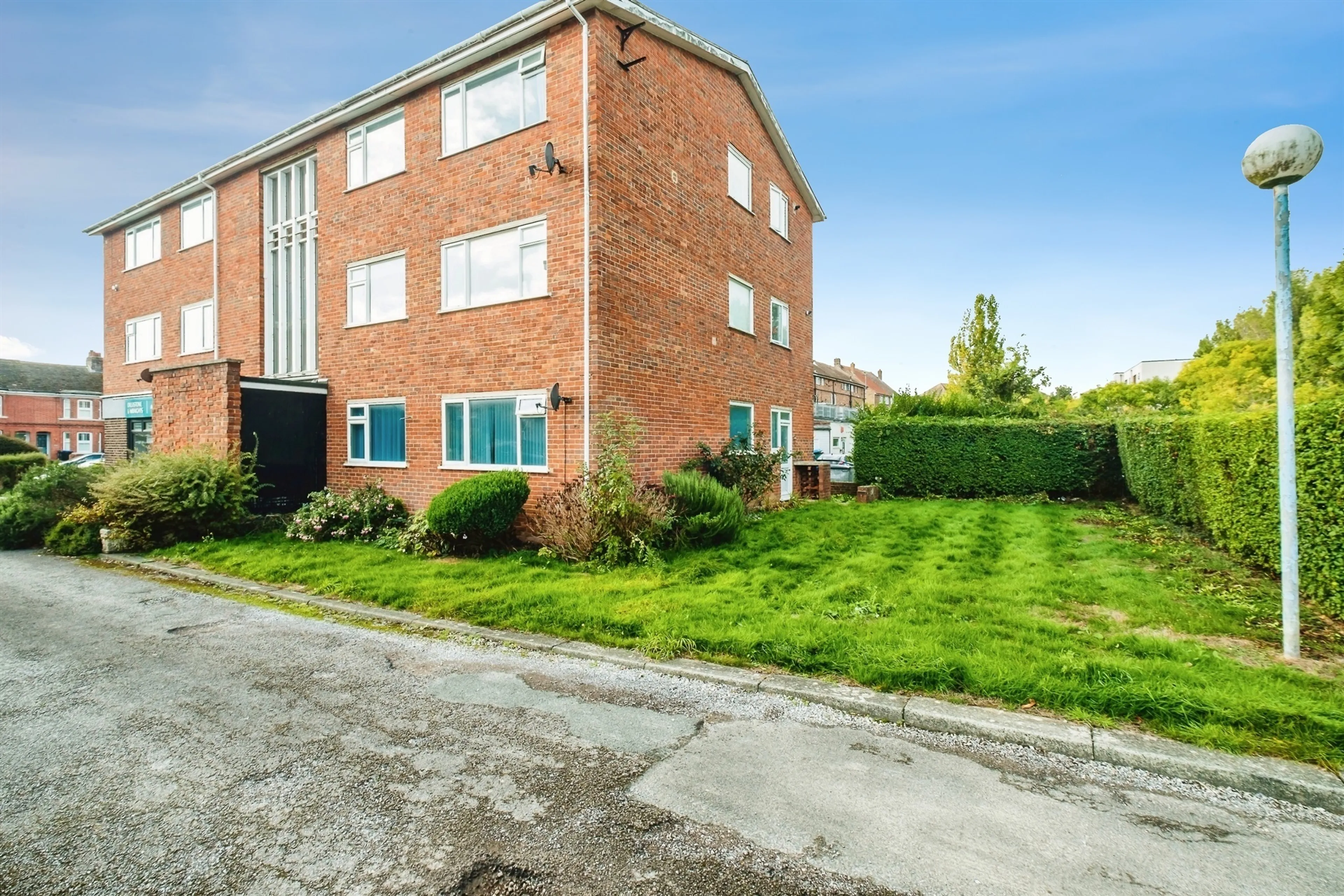 Property at Goring Road, Goring-By-Sea, Worthing