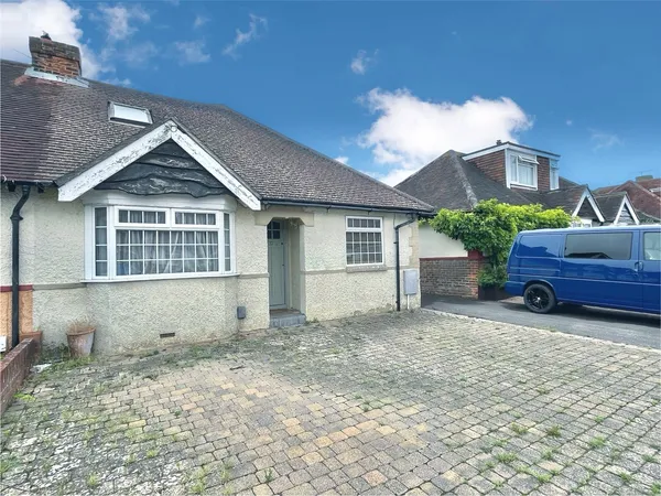 Lonsdale Avenue, Fareham, Hampshire, ...