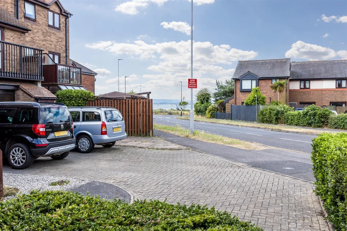 Lander Close, Poole