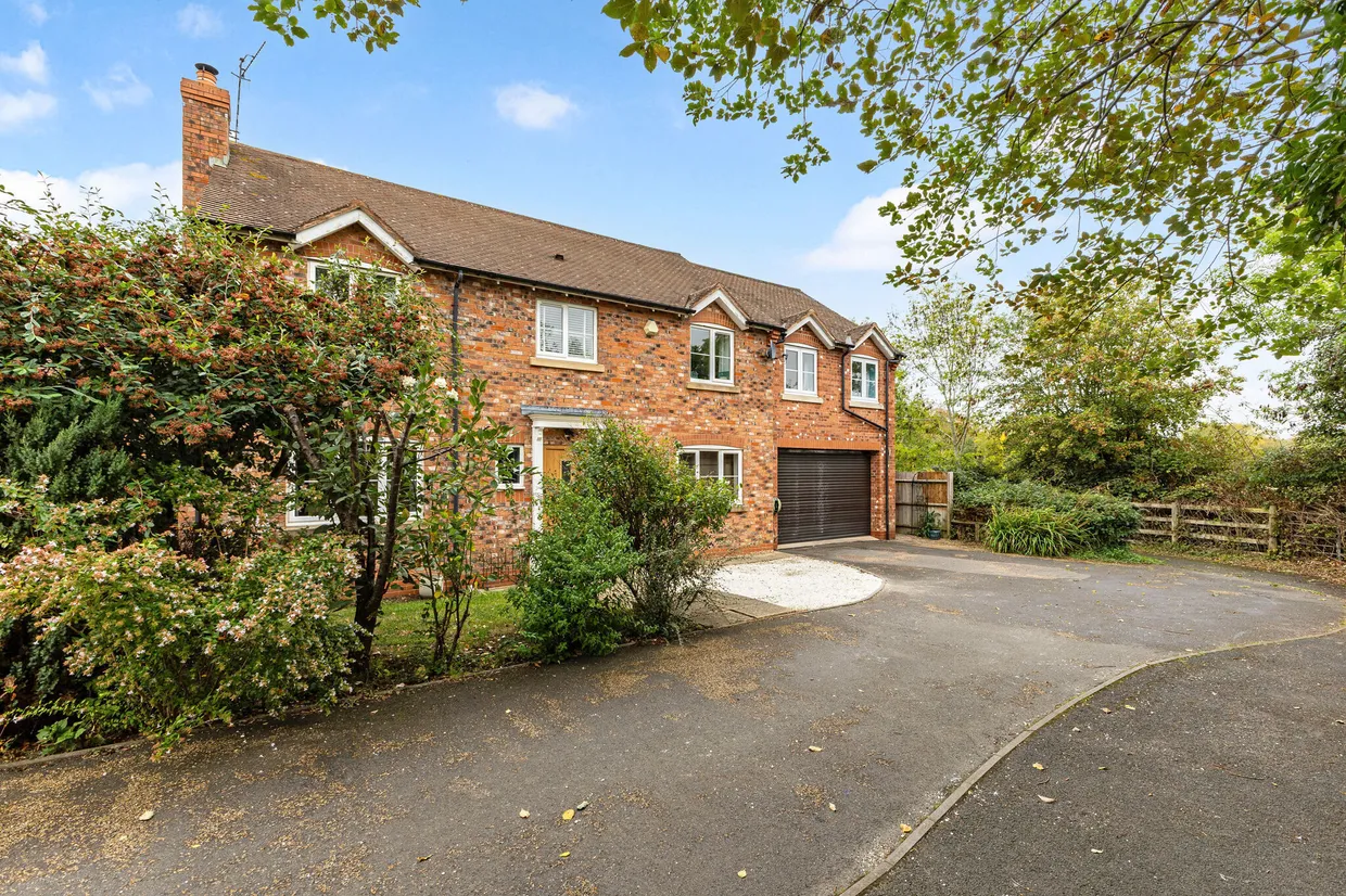 The Brickall, Long Marston, CV37 photo 1
