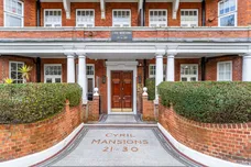Prince Of Wales Drive, London, SW11 photo 1