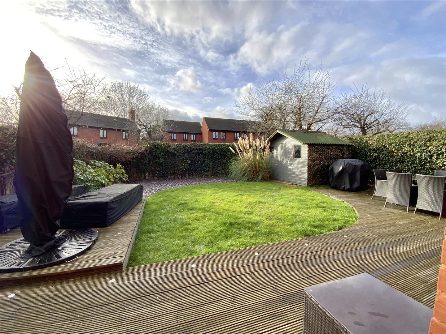 Newport Road, Woolstone, Milton Keynes, Bucks, MK15 0AS Image 14