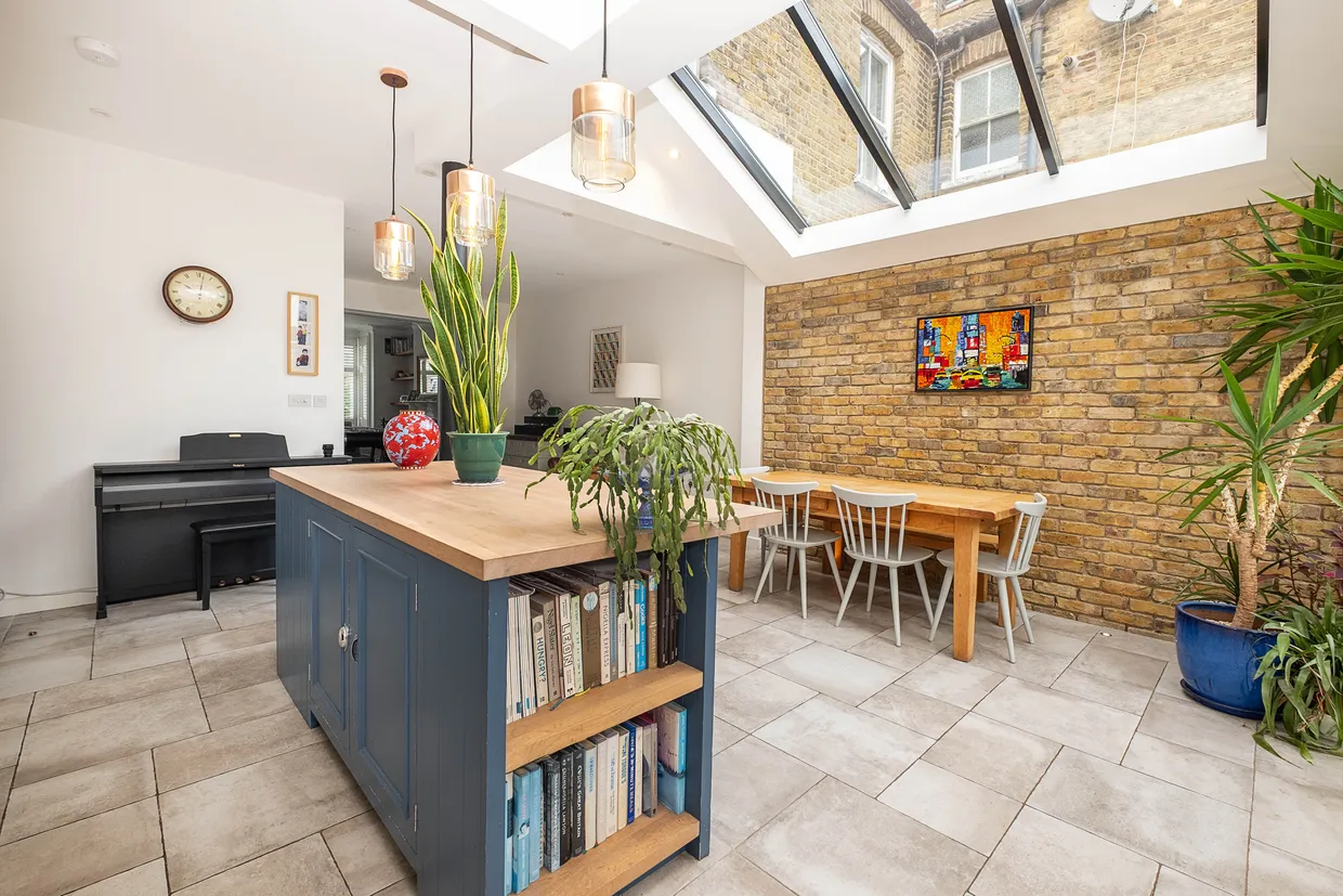 Portman Avenue, London, SW14 photo 3