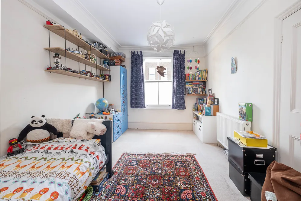 Portman Avenue, London, SW14 photo 7