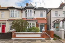 Portman Avenue, London, SW14 photo 14