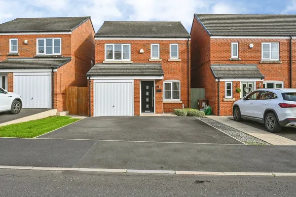 Peninsula Drive, Newton-le-Willows, M...