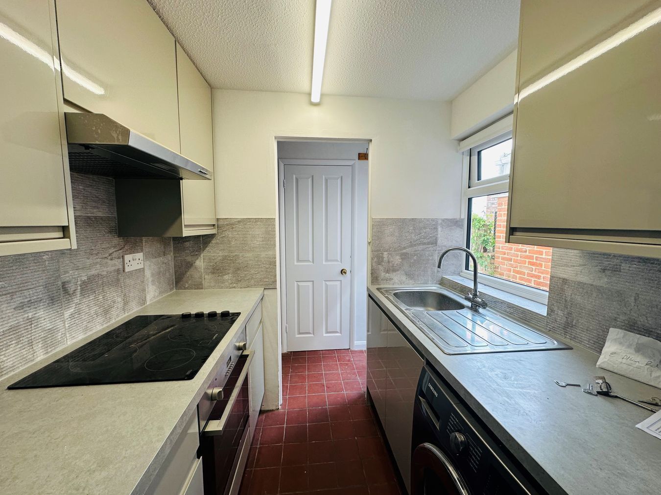 Alben Road, Binfield, RG42 Image 4