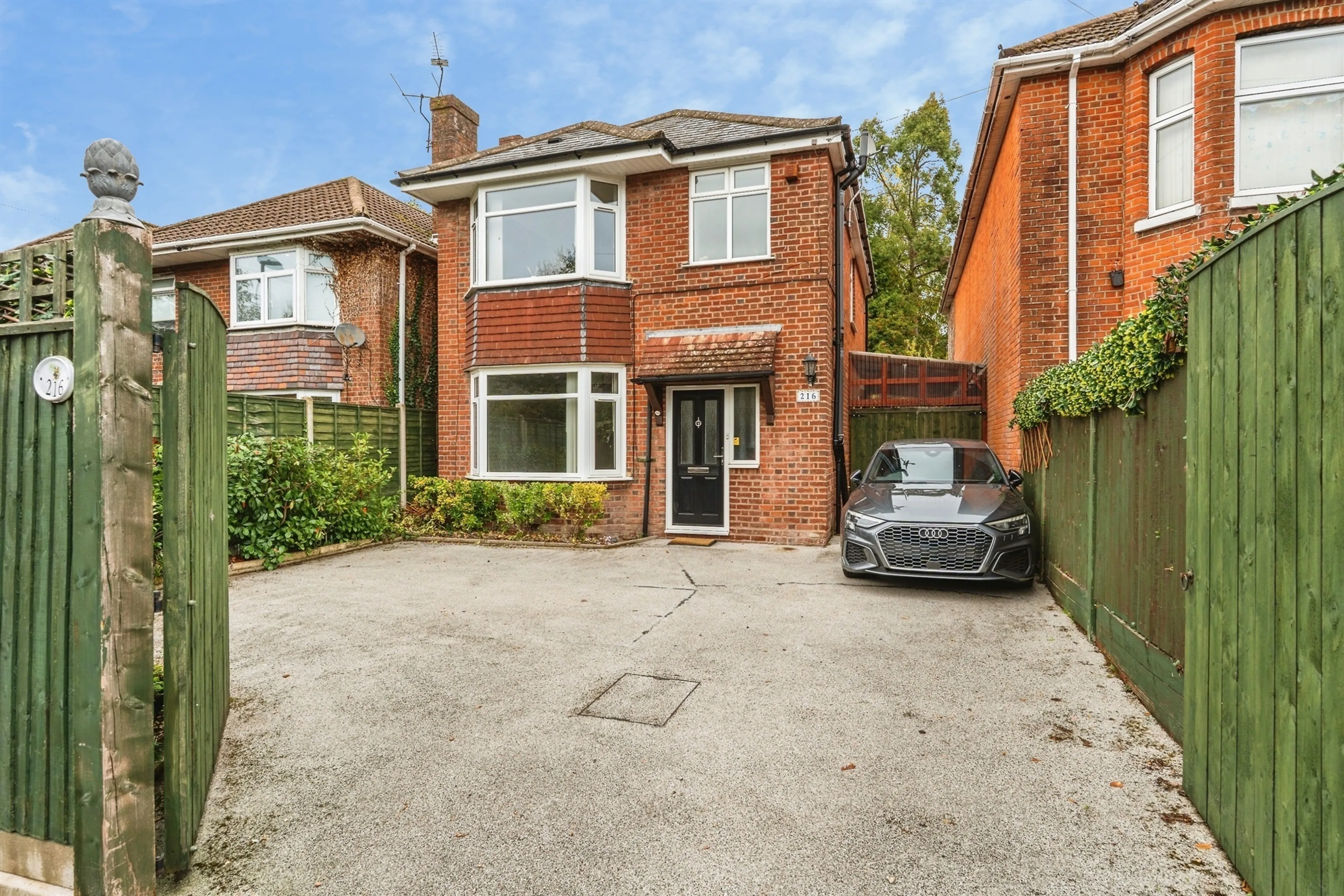 Property photo 0