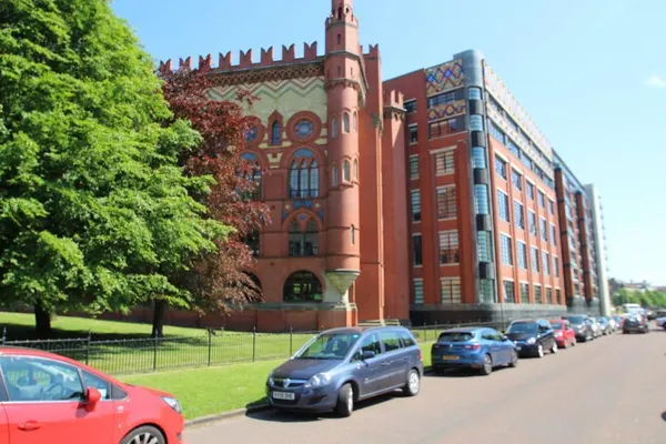 5 Templeton Court, Glasgow Green, G40...