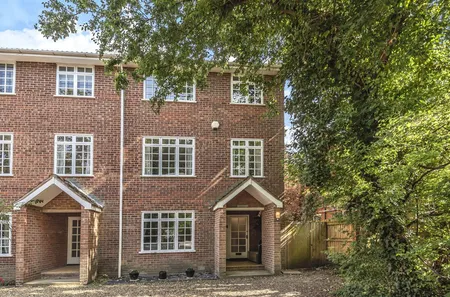 Bury Road, Newmarket, CB8