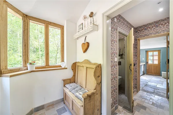 Brickyard Lane, Corfe Mullen, BH21 photo 8