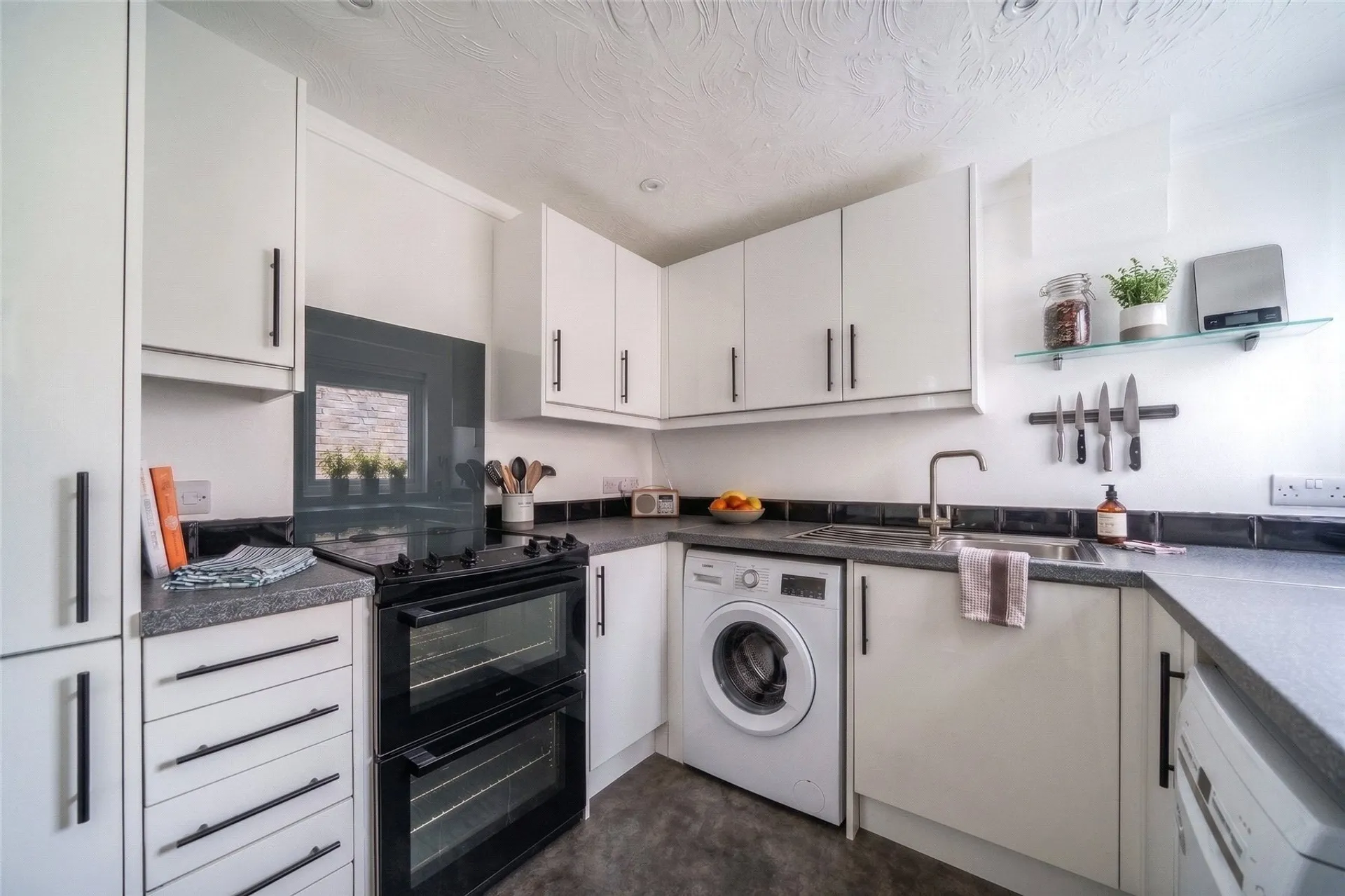 Property photo top 1