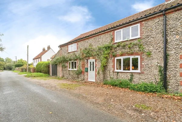 Bale Road, Sharrington, Melton Consta...