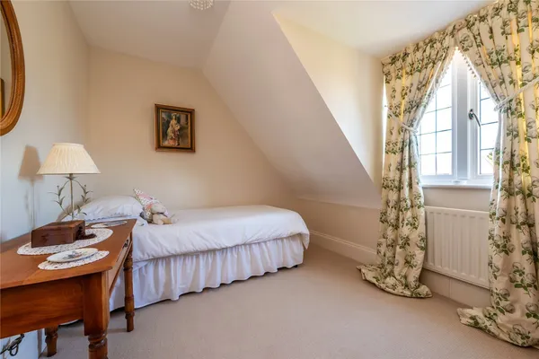 Rykens Lane, Betchworth, RH3 photo 14