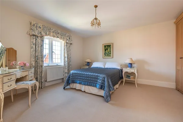Rykens Lane, Betchworth, RH3 photo 16