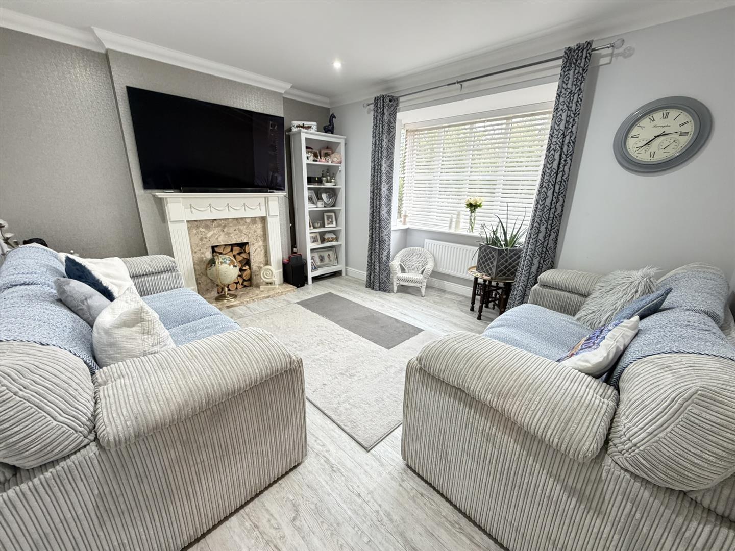 Nightingale Close, Daventry Image 2