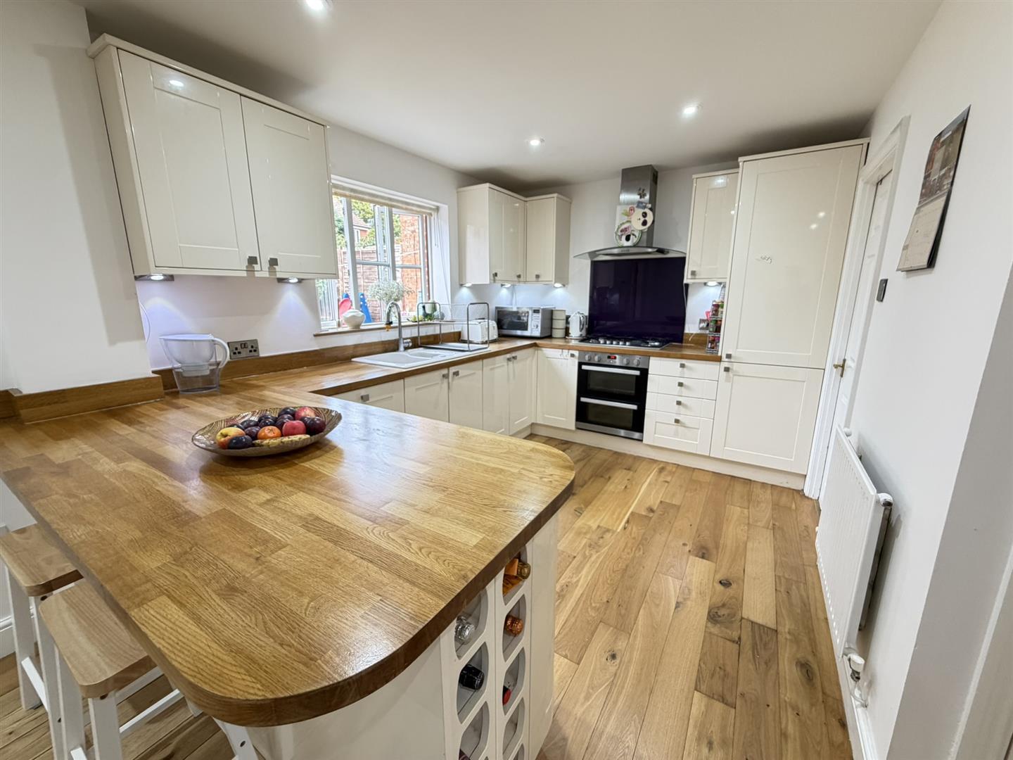 Nightingale Close, Daventry Image 7