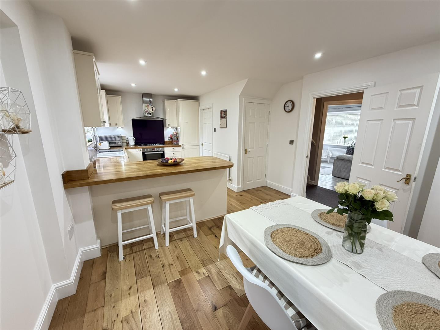 Nightingale Close, Daventry Image 10