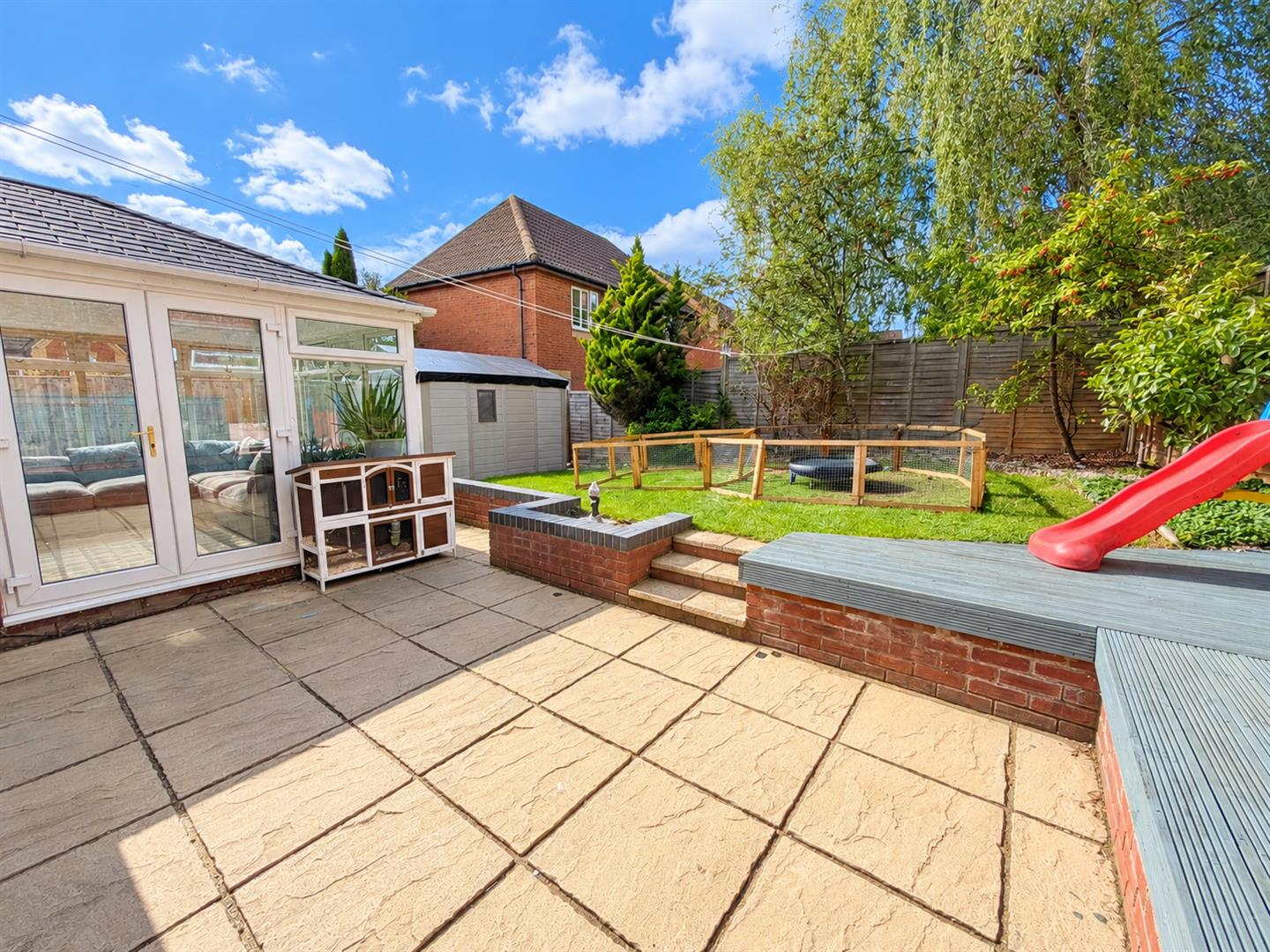 Nightingale Close, Daventry Image 24