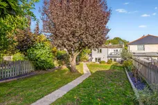 High Street, Godstone, RH9 photo 8