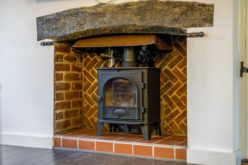 High Street, Godstone, RH9 photo 9