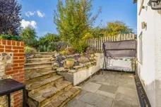 High Street, Godstone, RH9 photo 17